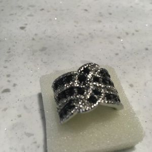 Sterling silver ring 9.25